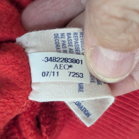 American Eagle Outfitters Y2K Hoodie Retro Size Medium Couple Of Flaws - Picture 8 of 14